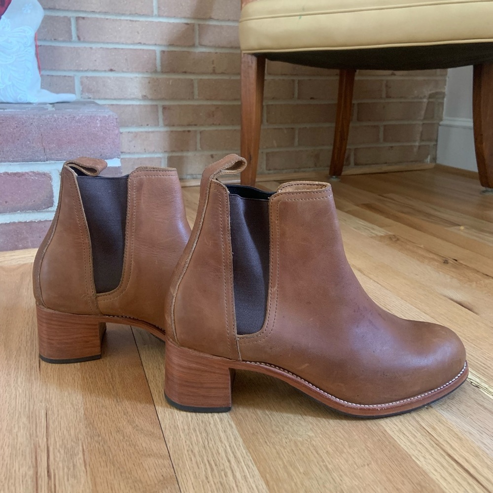 Adelante Co. - Catalina Bootie, Leather, Size 11, Standard Width, Color: Caramel